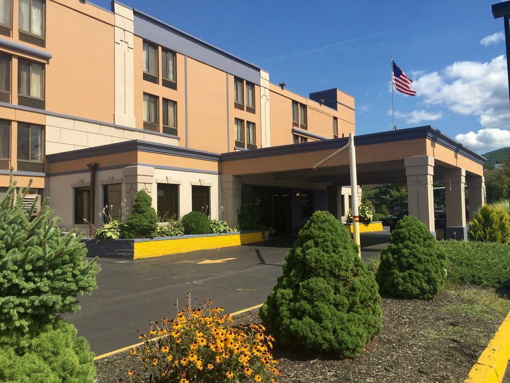 Wingate By Wyndham Fishkill Hotel Kültér fotó